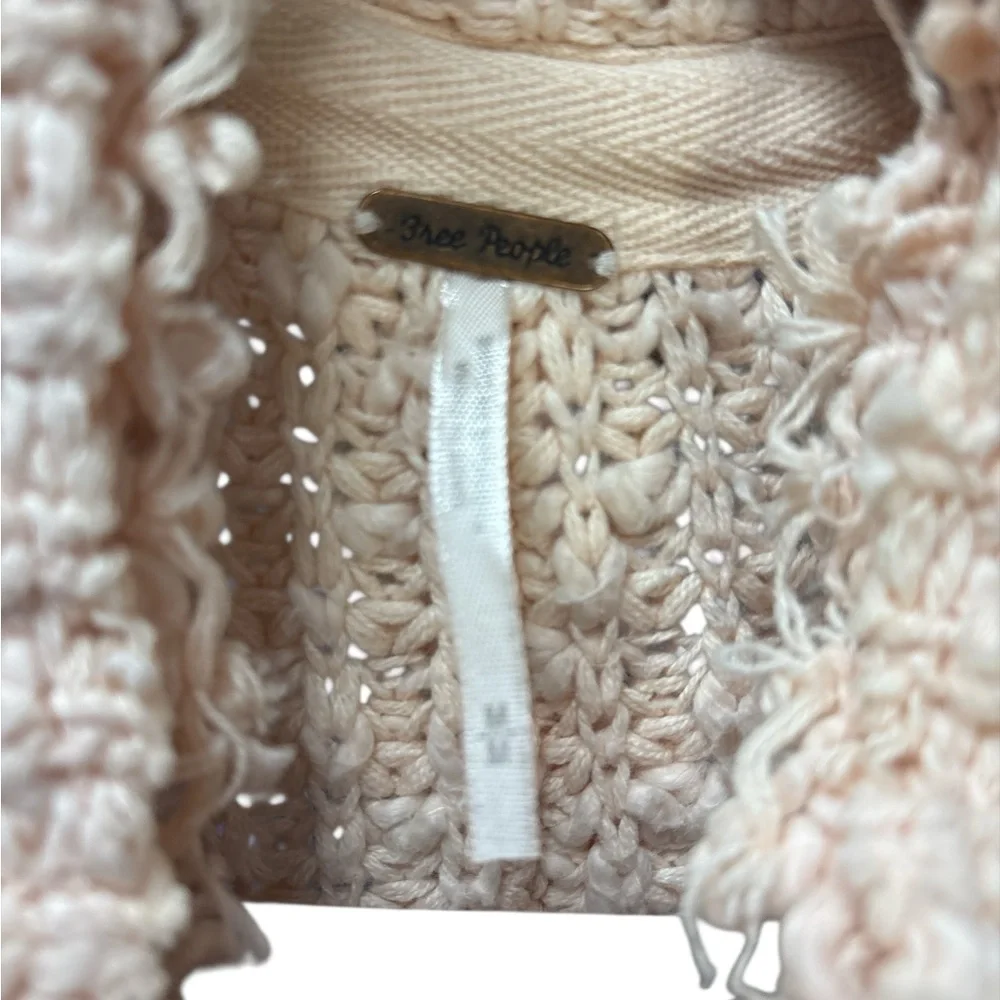 ✨ Free People Waterfront Cardigan Pink Peach‎ Knit | Size Medium ✨